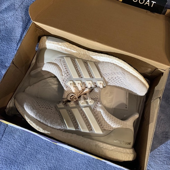 Adidas Ultraboost Cream 1.0 - Picture 6 of 7